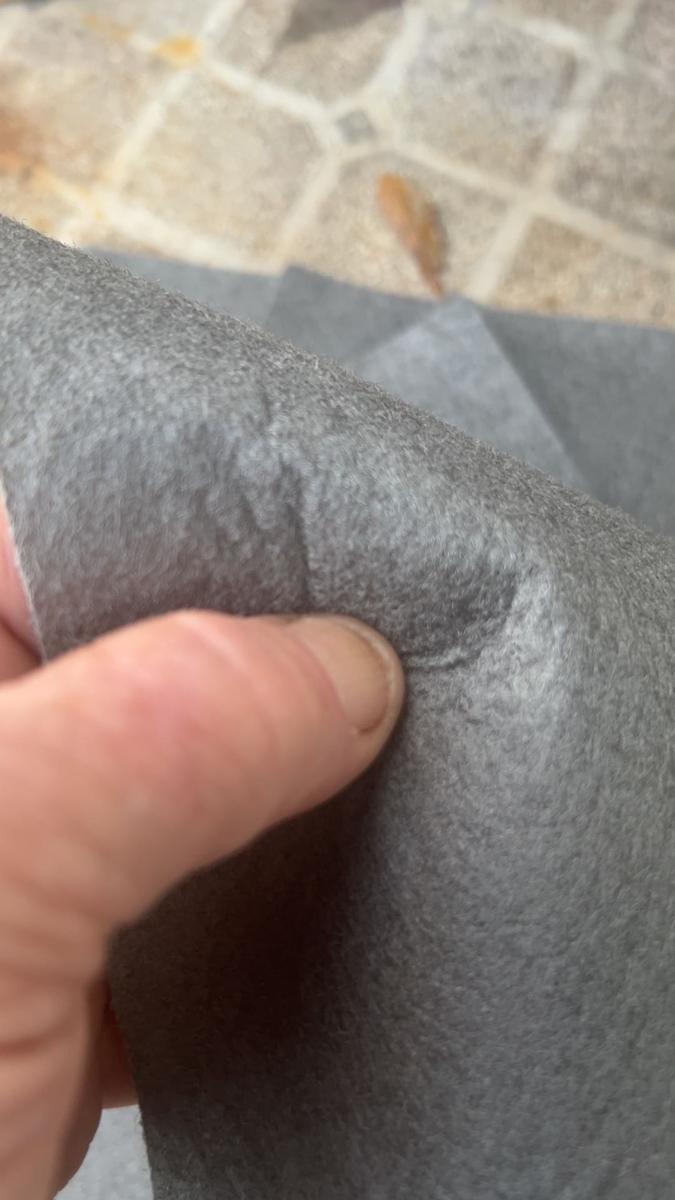 Streak-free glass wipe